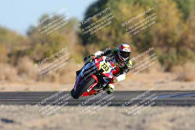 media/Dec-07-2024-CVMA (Sat) [[21c5f1ef85]]/Race 11-Amateur Supersport Open/